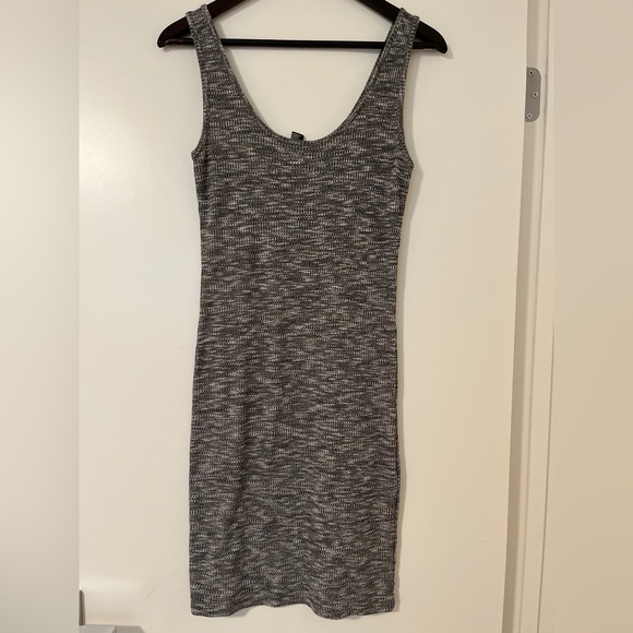 Forever 21 grey and black knitted - Picture 1 of 2